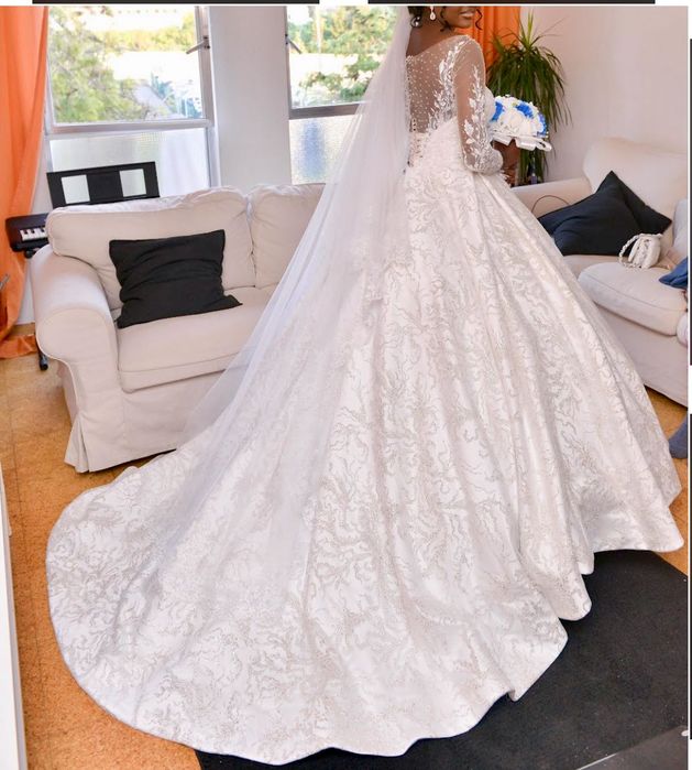 Vestido de noiva usado uma vez