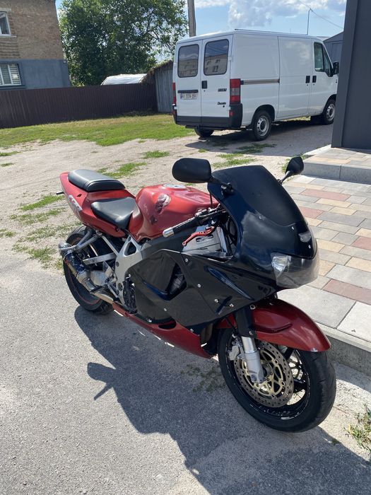 honda cbr 900rr 919