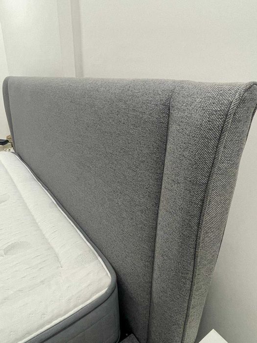 Cama Casal 200x160 + Colchão Molaflex Levity Airvex (Como Novo)