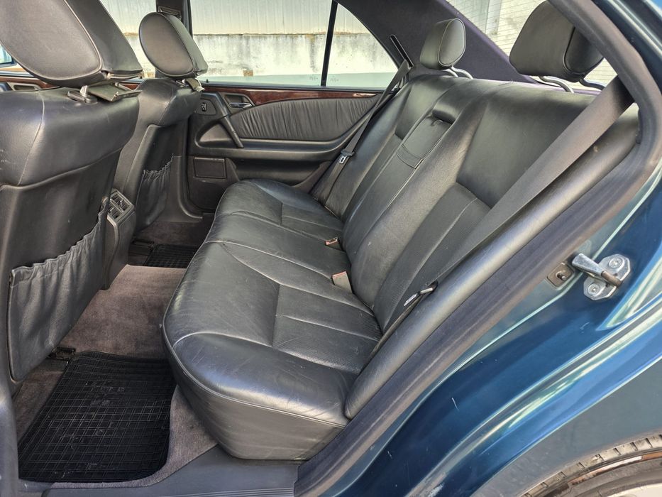 MERCEDES E290 Turbodiesel  Elegance