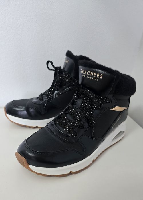 Sketchers Los Angeles tamanho 38 em perfeito estado.