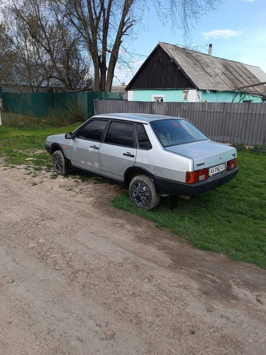 ВАЗ 21099.