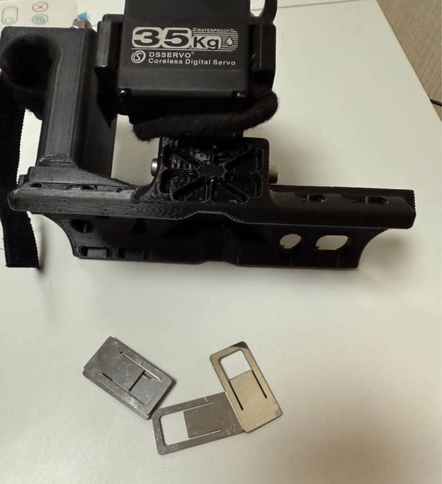 Скоба металева для скидання  35мм