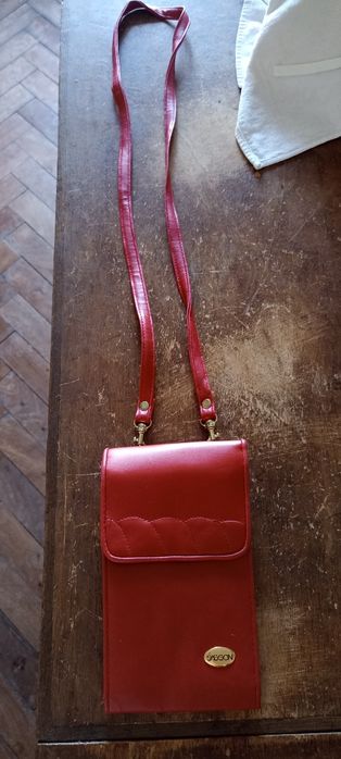 carteira a tiracolo vermelha
