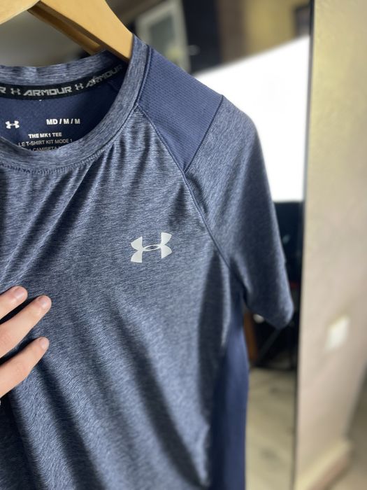 Технологічна спортивна футболка Under Armour MK1: максимум енергії