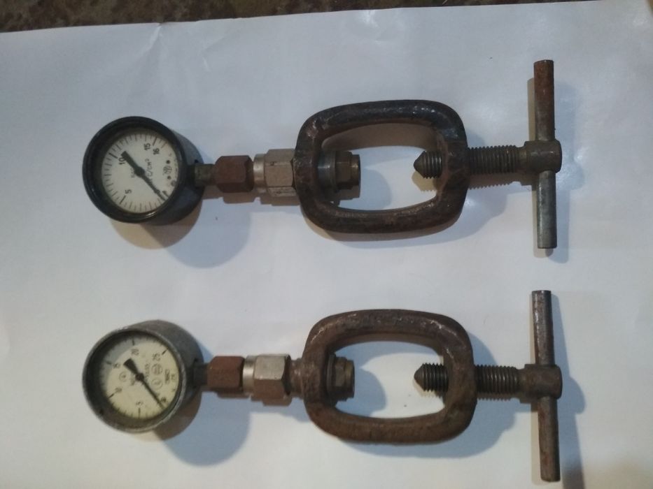 Устройство для проверки давления