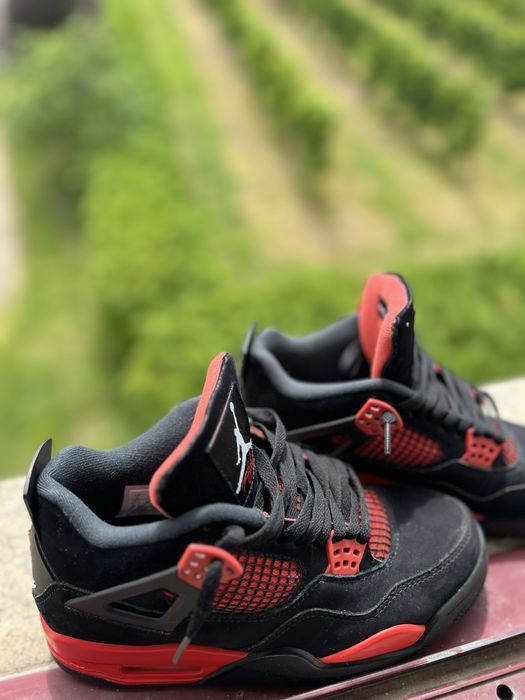 Air jordan 4 black /red