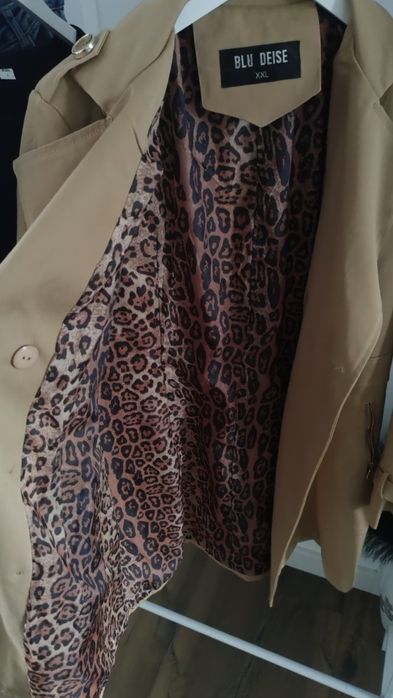 Płaszcz jesienny roz L/XL nowy bez metki
