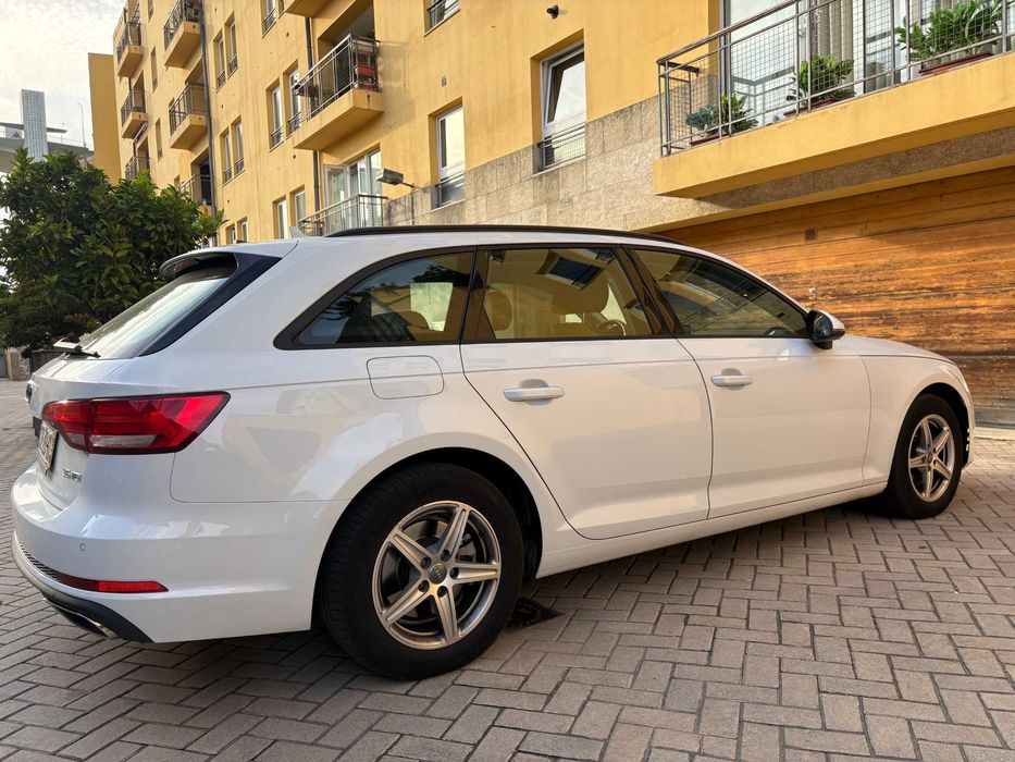 Audi A4 AVANT 35 Cx Automática64171313287811122