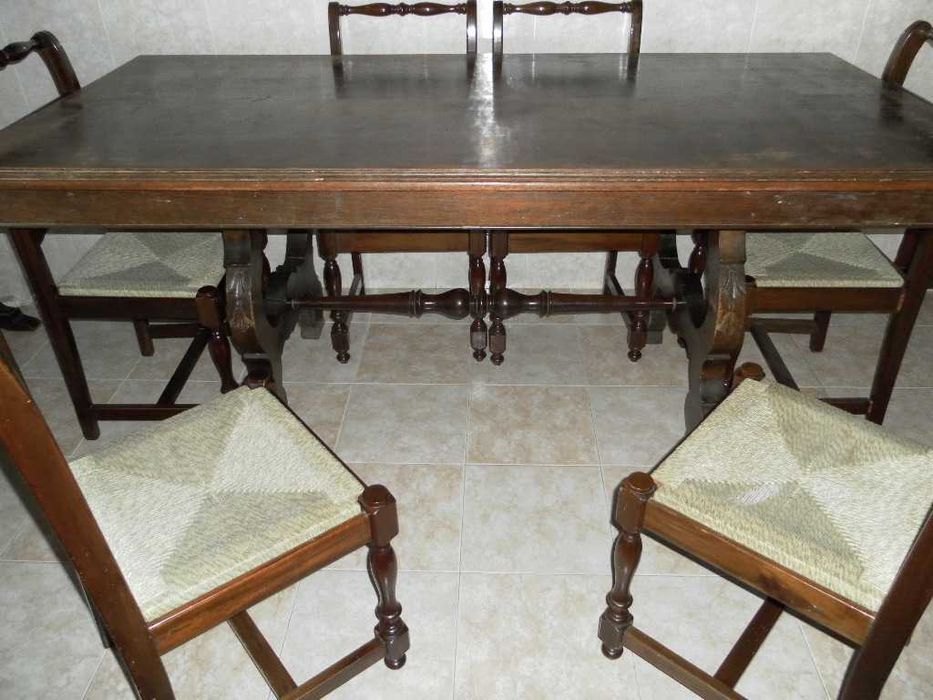 Mesa jantar grande em madeira com 6 cadeiras (ver desconto no texto)