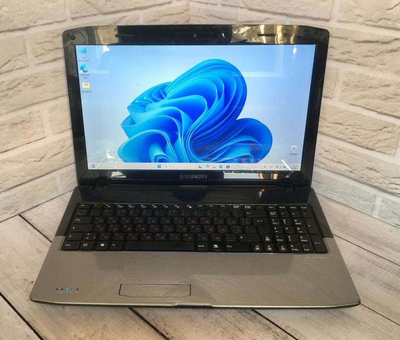 Ноутбук i7/Nvidia/ОЗУ 16gb/ SSD128gb+HDD750gb