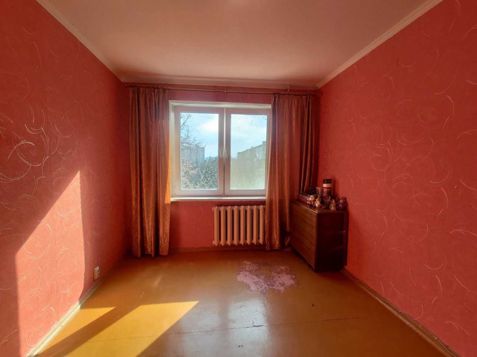 Продам 3 комн квартиру 60 м2  Восточный метро Индустриальная OA