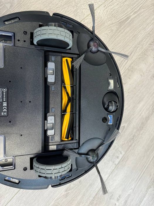 Робот-пылесос Ecovacs Deebot OZMO 950