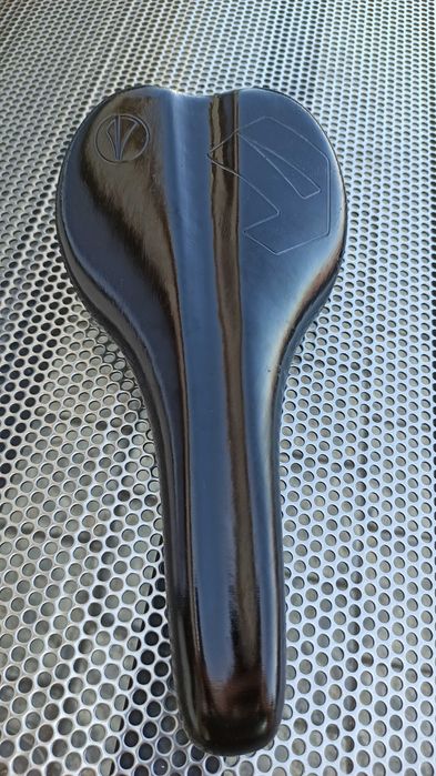 Велосипедное седло сідло сиденье SDG Falcon