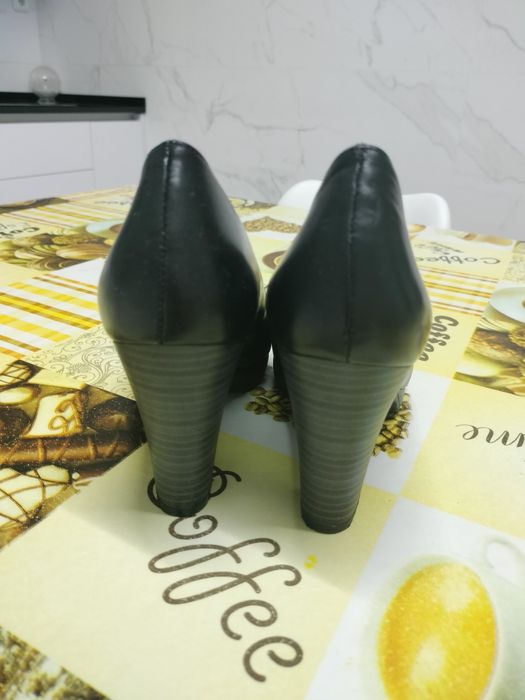 Sapato Cerimónia - N° 38 - 15€