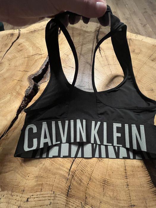 Top biustonosz sportowy bikini calvin klein M czarny