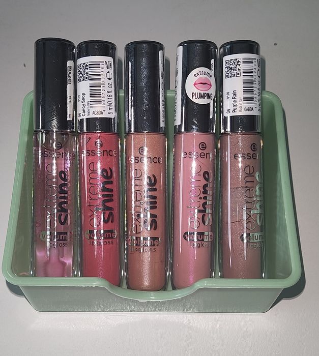 Lip gloss e recarga de perfume