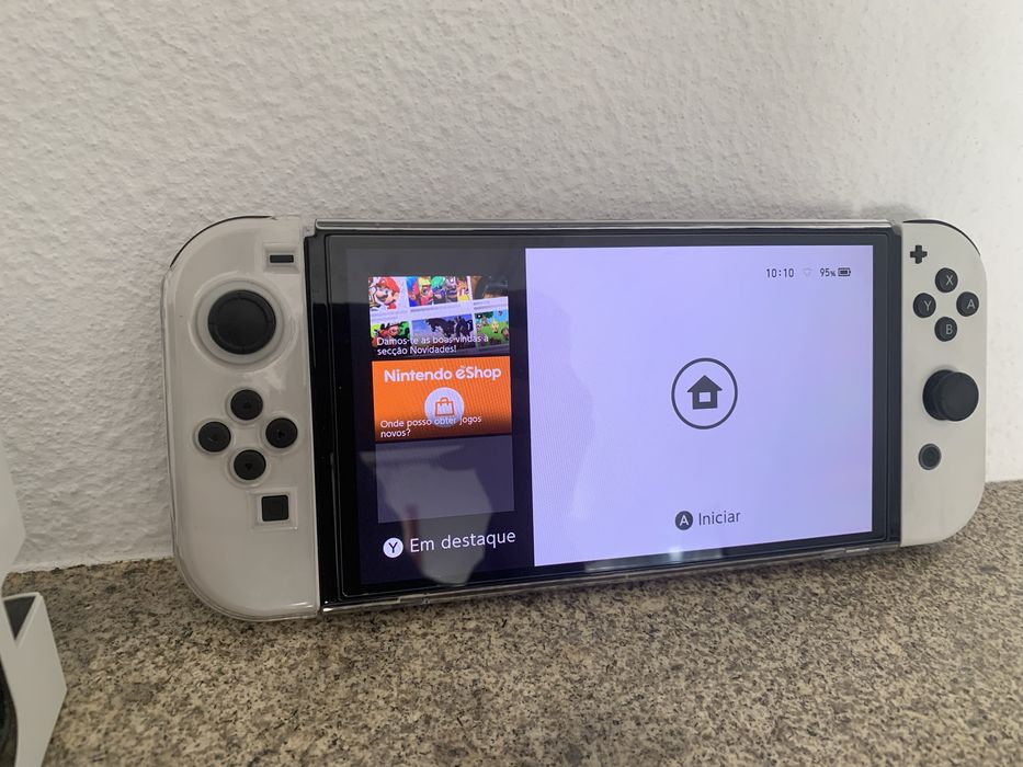 Nintendo Switch OLED 1