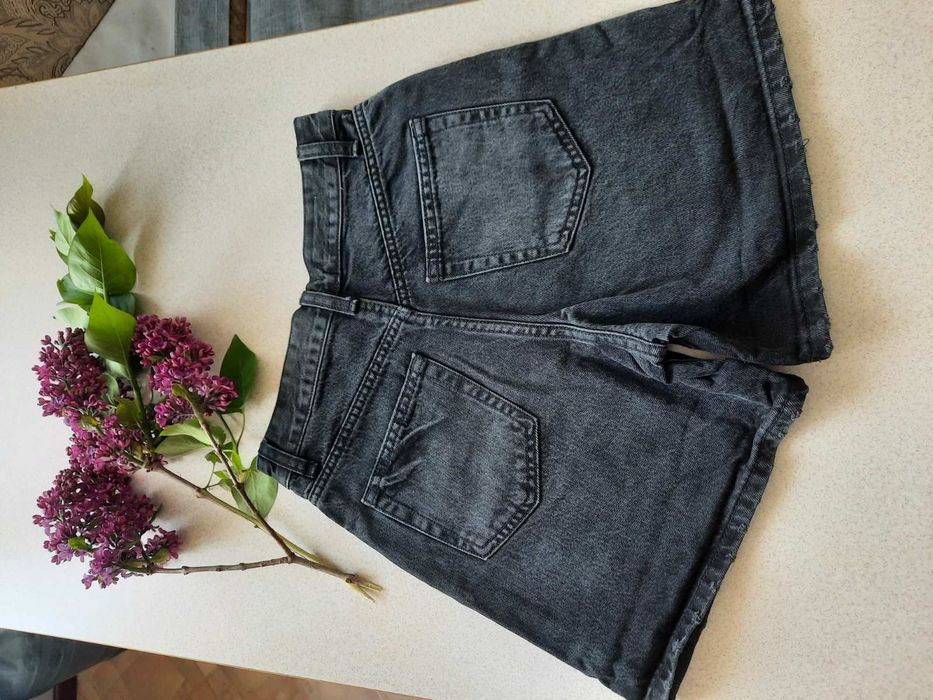 Джинсові шорти  Zara Rigid Mom Fit Bermuda 34 XS