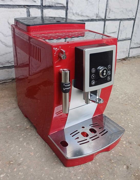 Кавомашина кавоварка DeLonghi ECAM 23.427 R Capuchino червона вживана
