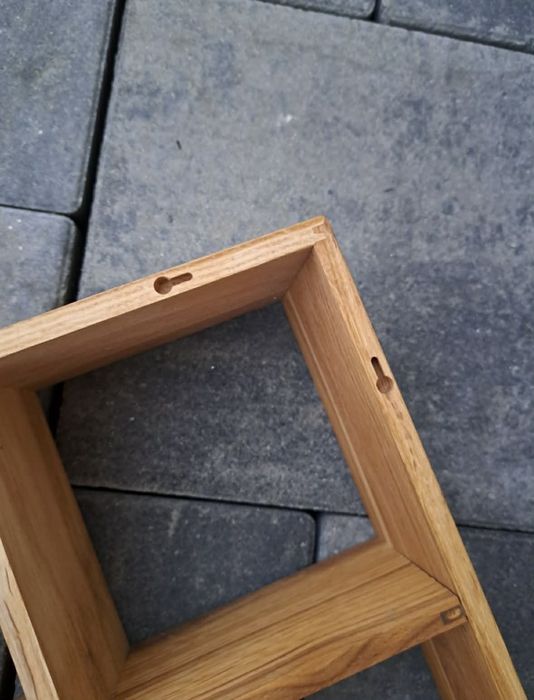 Regał do zawieszenia