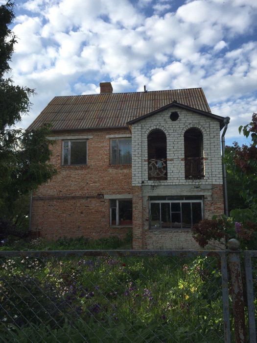 Продам будинок в селі Мʼятин. Розглянемо покупців по державних програмах