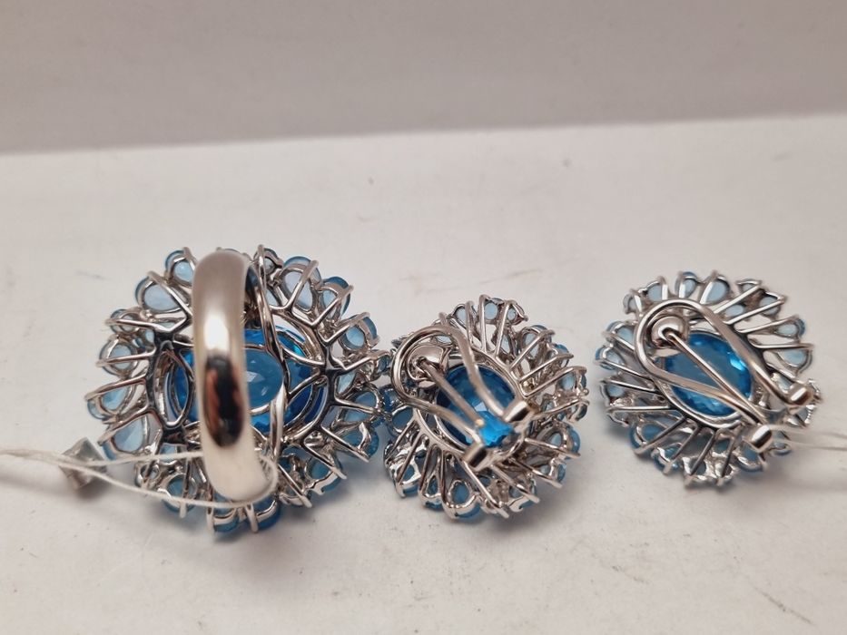 Золотой гарнитур с аквамаринами