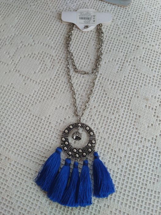 Colar boho chic prateado e azul - Novo!