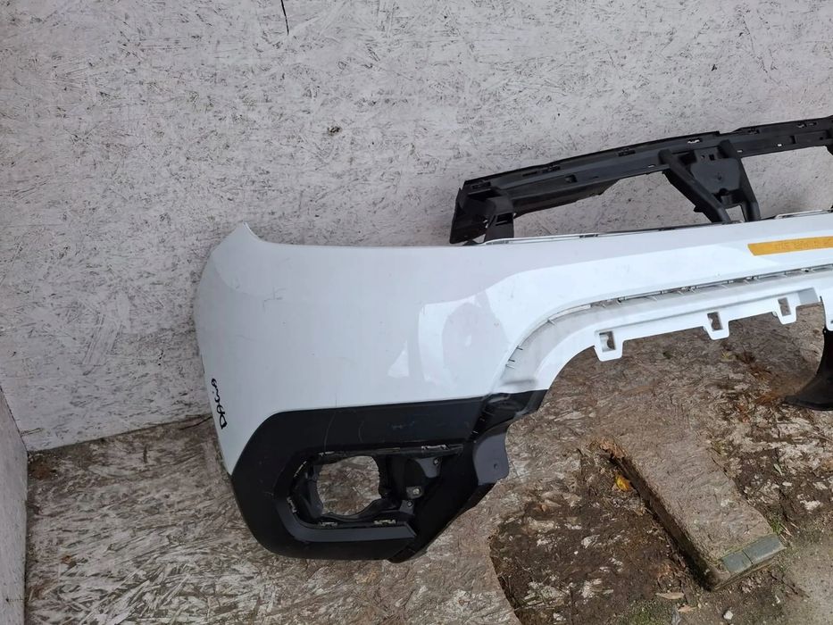 dacia duster ii 2022 z przodu zderzaki oryginał