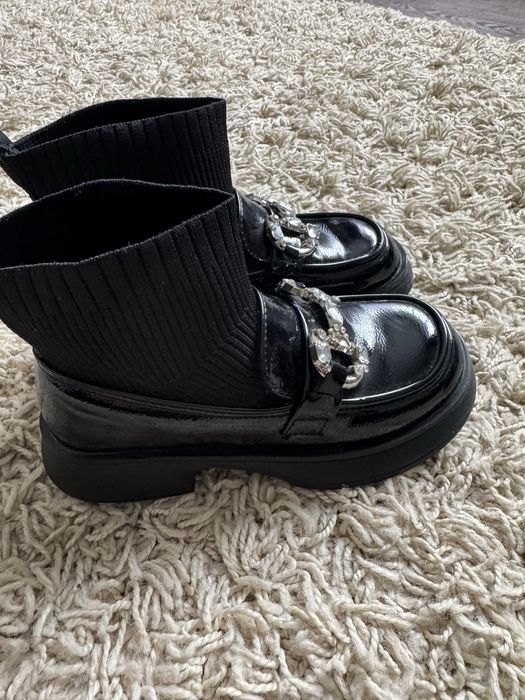 Осінні черевички для дівчинки розмір 30(20см)