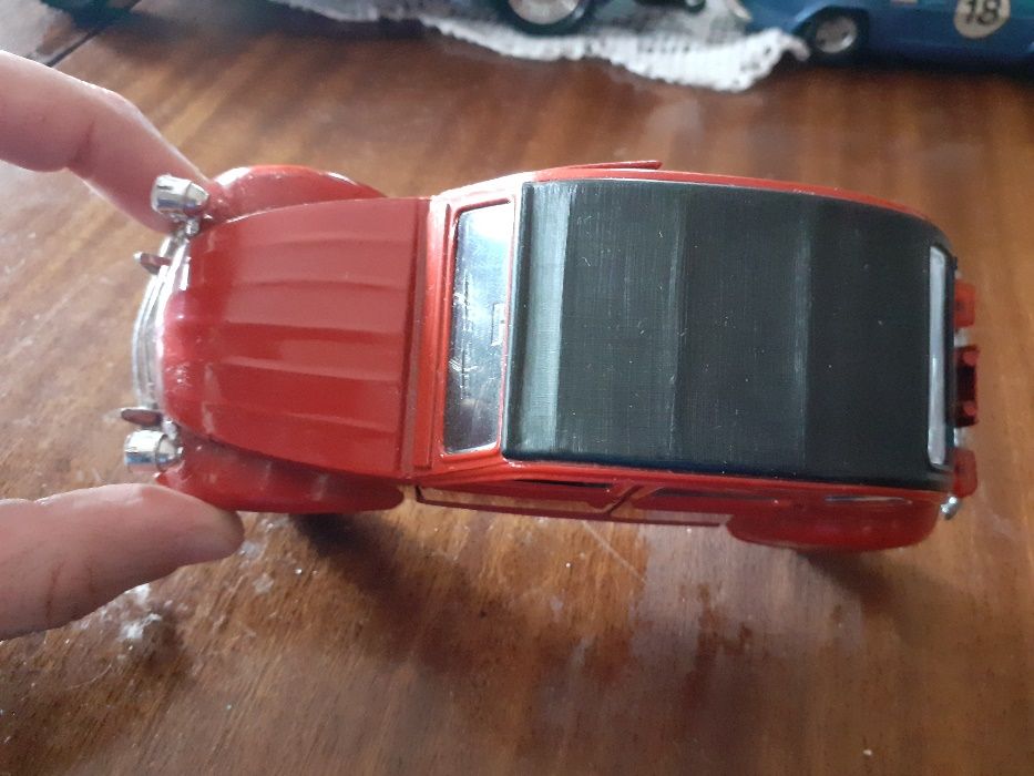 Réplica anos 80 de Citroen 2 CV