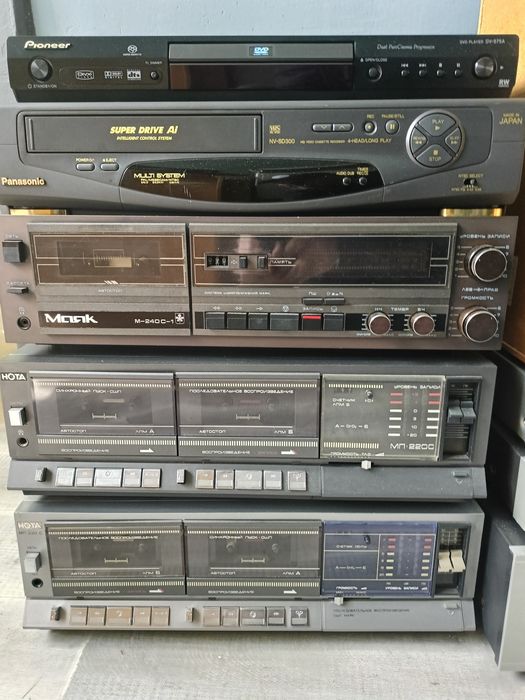 Продам Музыкальную аппаратуру Маяк,,Вега,Нота,Pioner,Panasonicи Radiotehnika