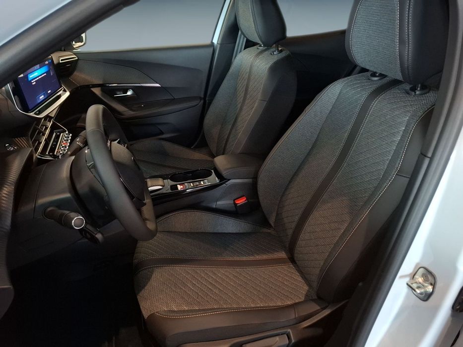 Peugeot e-2008 54 kWh Allure