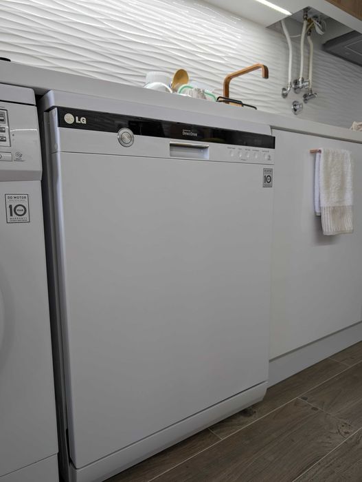 Máquina de lavar loiça LG