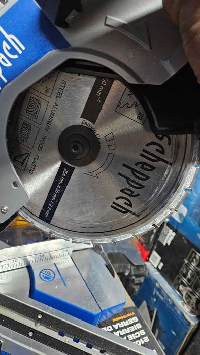 Ukośnica z posuwem SCHEPPACH HM110MP 2000W 254mm 2 prędkości pracy