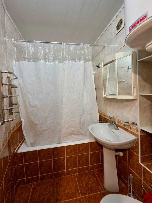 Сдам 2х комнатную квартиру на Инглези. Газовая плита.