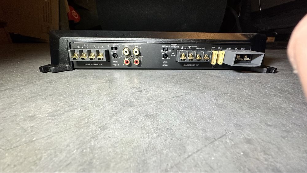 Subwoofer + Amplificador