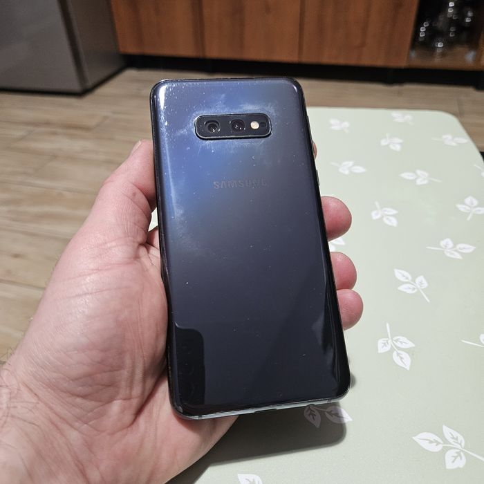 Kompaktowy Samsung Galaxy S10e