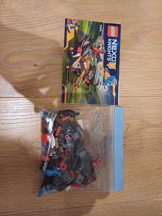 Lego nexo knights 70318 The Glob Lobber