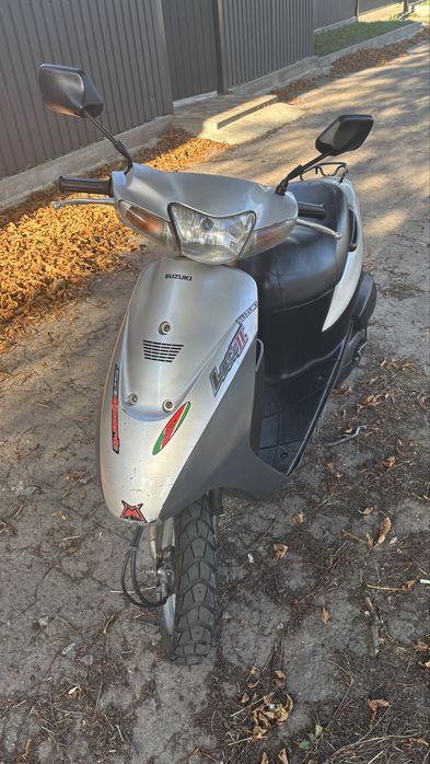 Скутер Suzuki Lets2