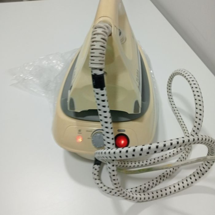 Ferro de engomar com caldeira Vertical Sleem FLAMA