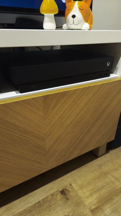Xbox One x 1tb em bom estado