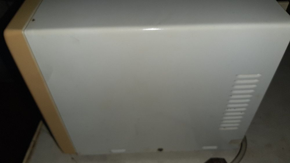 Microondas Sanyo a funcionar muito bem