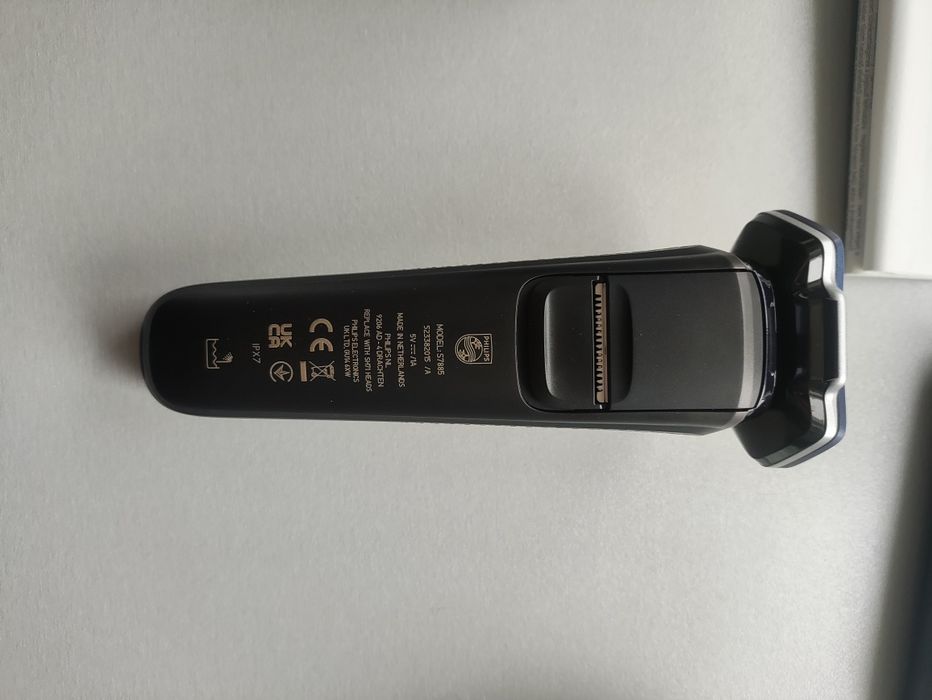 Golarka Philips 7000 Series + Oneblade