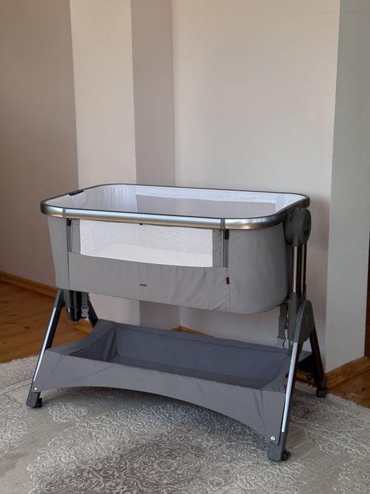 Carrello Aria – приставне ліжечко для дитини від народження