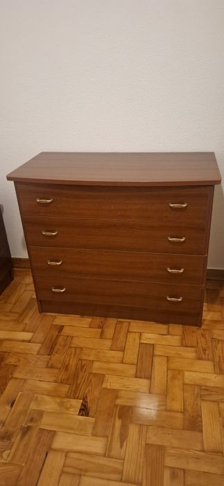 Comoda e 2 mesas de cabeceira