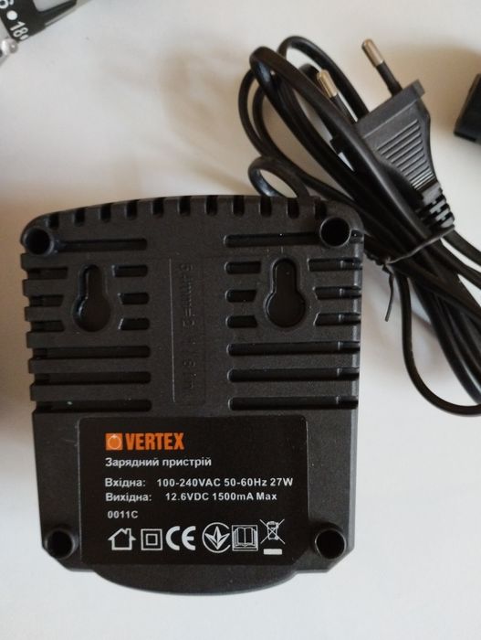 Шурупокрут Vertex VR-1020A