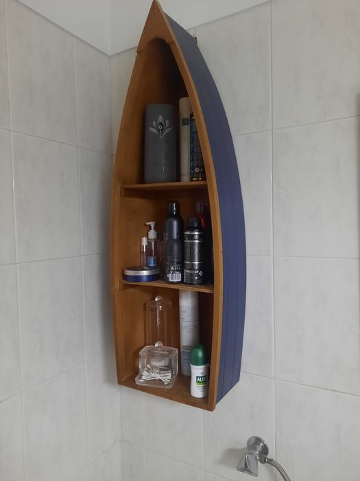 Estante Barco com prateleiras