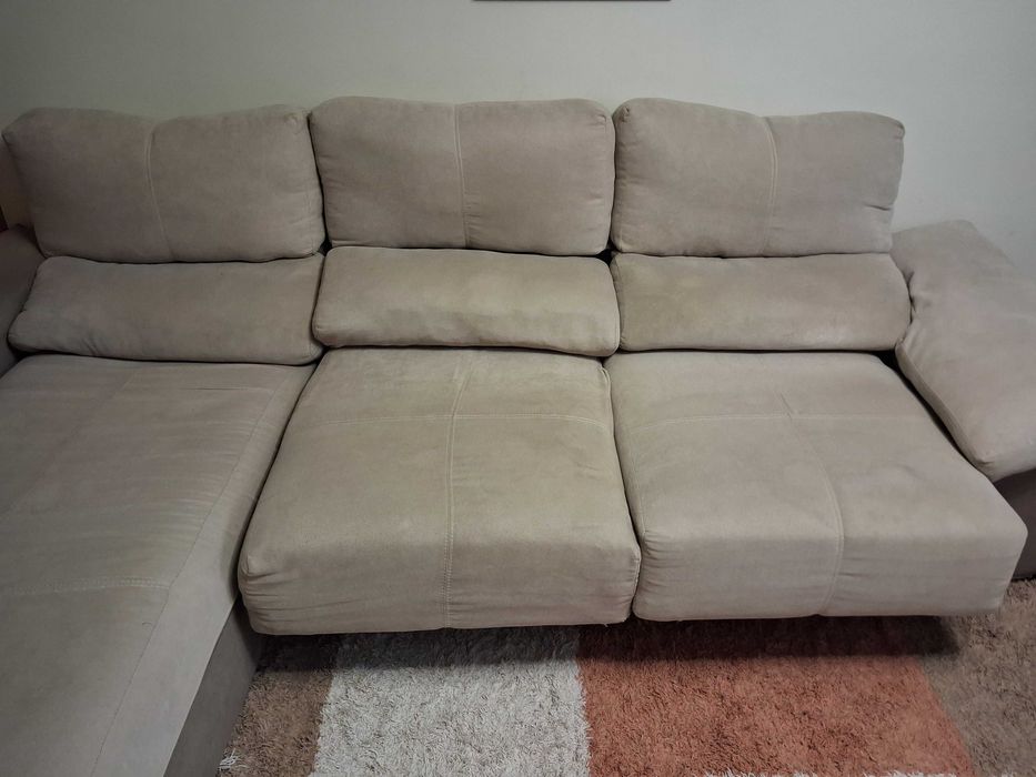 Sofá Castanho e Bege