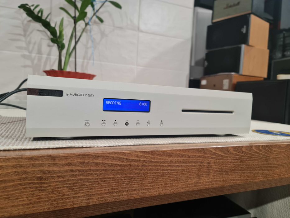 Hi-End програвач Musical Fidelity M3CD